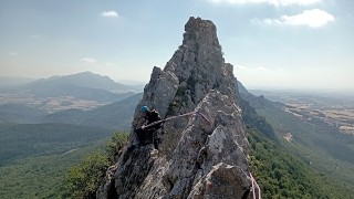 Arista integral de Peña Alta (Sierra Cantabria)--Montañismo